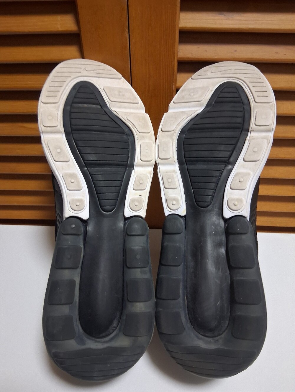 Nike Air Max 270 Black / White Women's Sneaker * Size: 10 - Picture 7 of 8